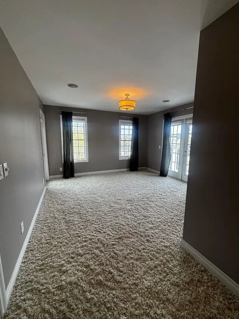 1 Murmansk Way SW Calgary AB T3E 7A8