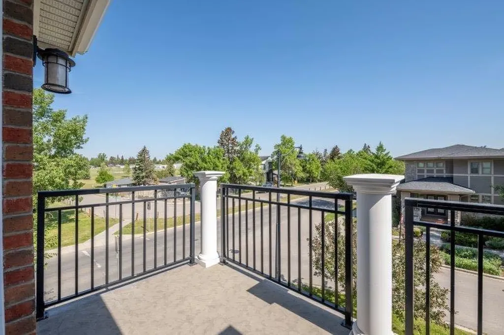 1 Murmansk Way SW Calgary AB T3E 7A8