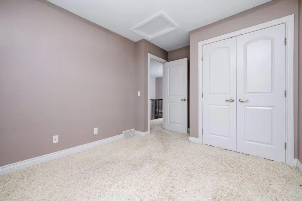 1 Murmansk Way SW Calgary AB T3E 7A8