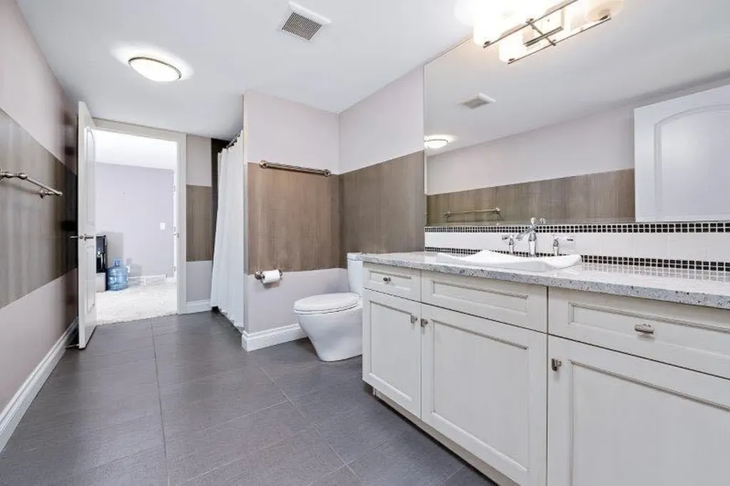 1 Murmansk Way SW Calgary AB T3E 7A8