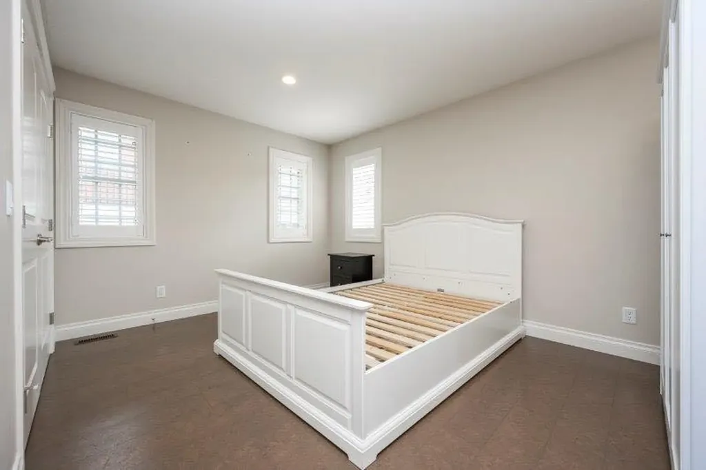 1 Murmansk Way SW Calgary AB T3E 7A8