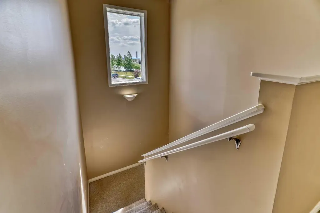 406 Rocky Vista Gardens NW Calgary AB T3G 5V1