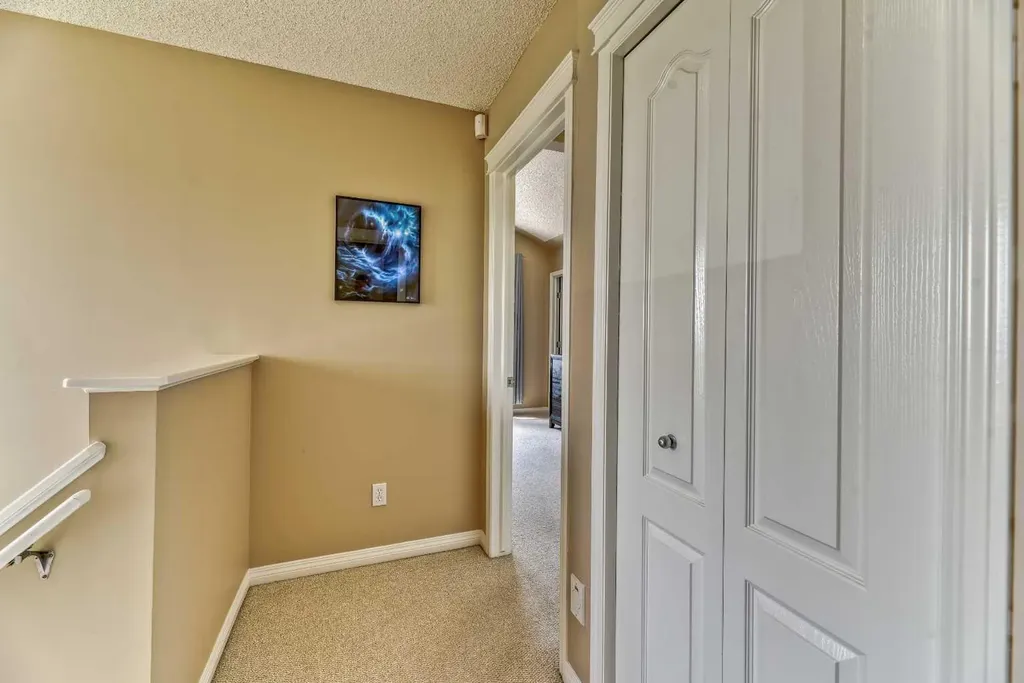 406 Rocky Vista Gardens NW Calgary AB T3G 5V1