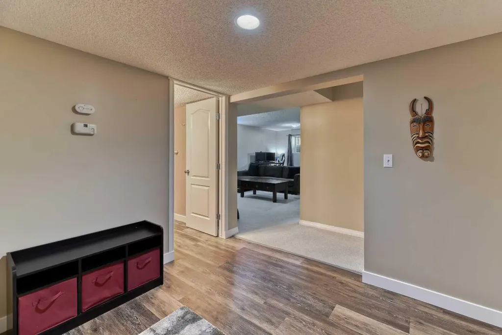 406 Rocky Vista Gardens NW Calgary AB T3G 5V1