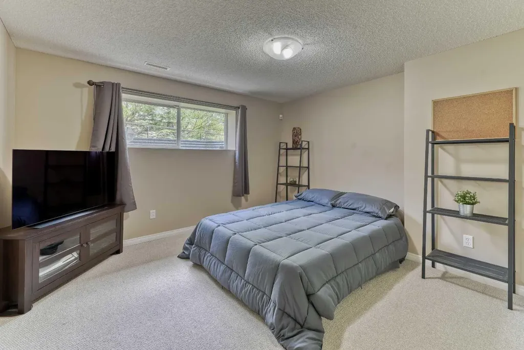 406 Rocky Vista Gardens NW Calgary AB T3G 5V1