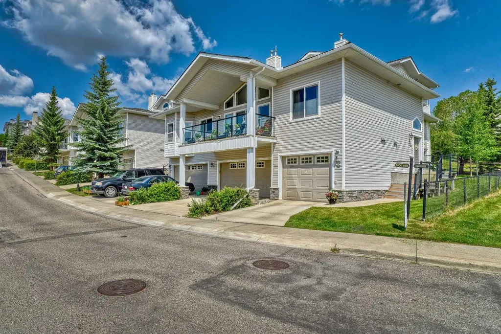 406 Rocky Vista Gardens NW Calgary AB T3G 5V1