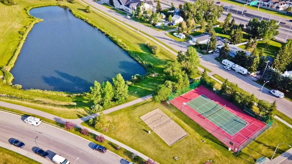 406 Rocky Vista Gardens NW Calgary AB T3G 5V1