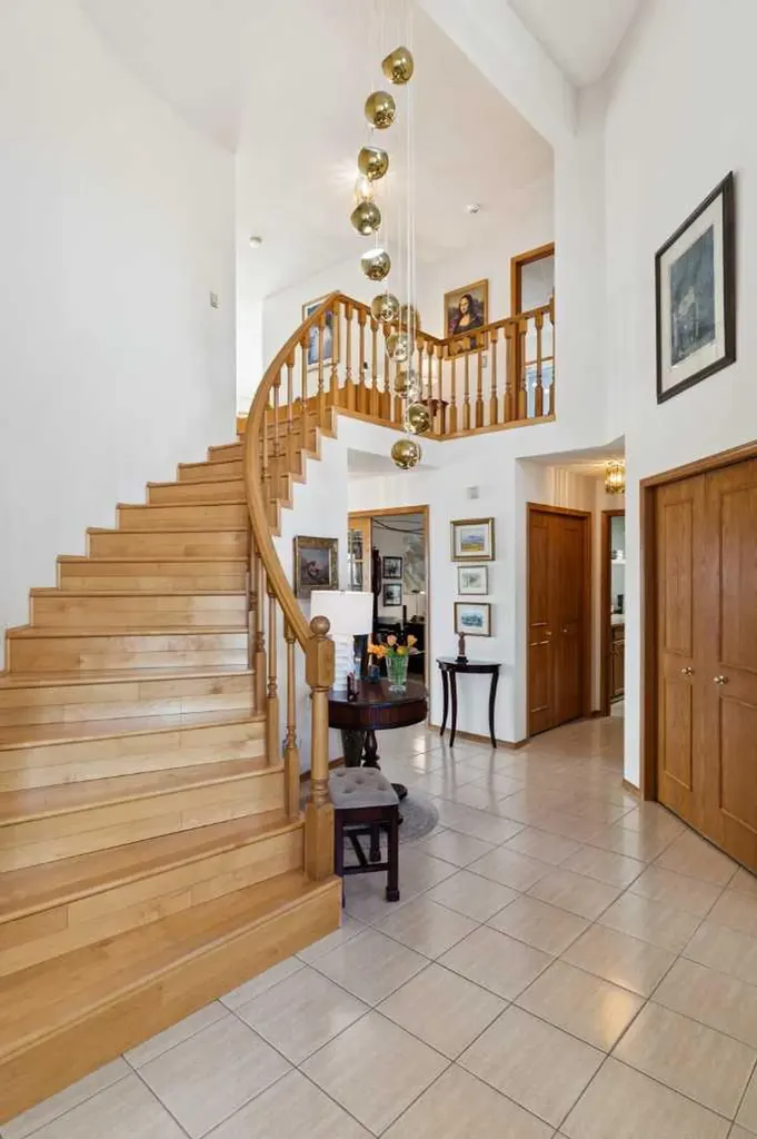 55 Edenstone View NW Calgary AB T3A 4T4