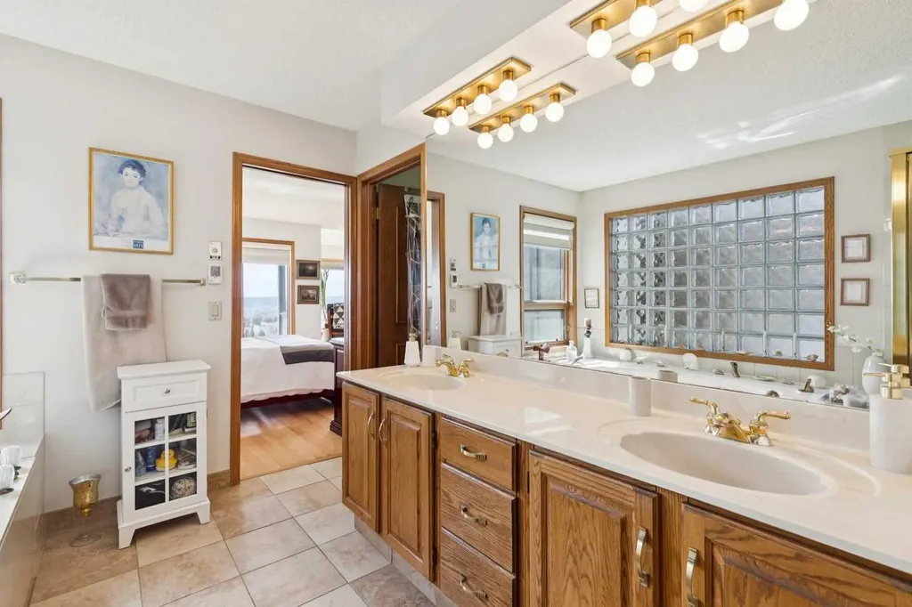 55 Edenstone View NW Calgary AB T3A 4T4