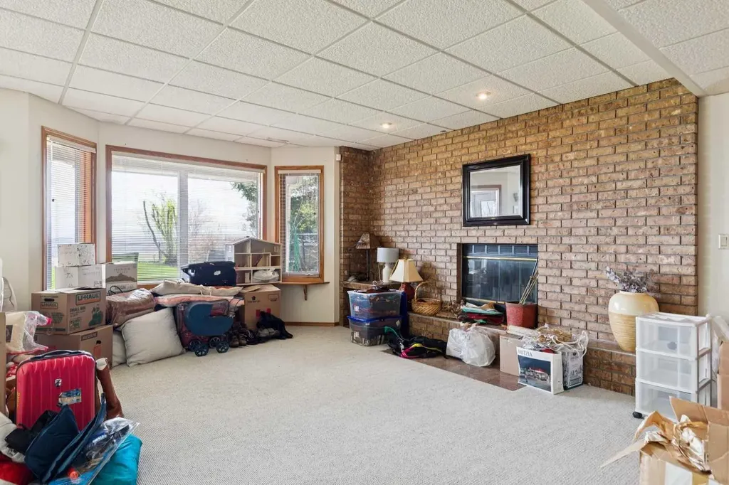 55 Edenstone View NW Calgary AB T3A 4T4