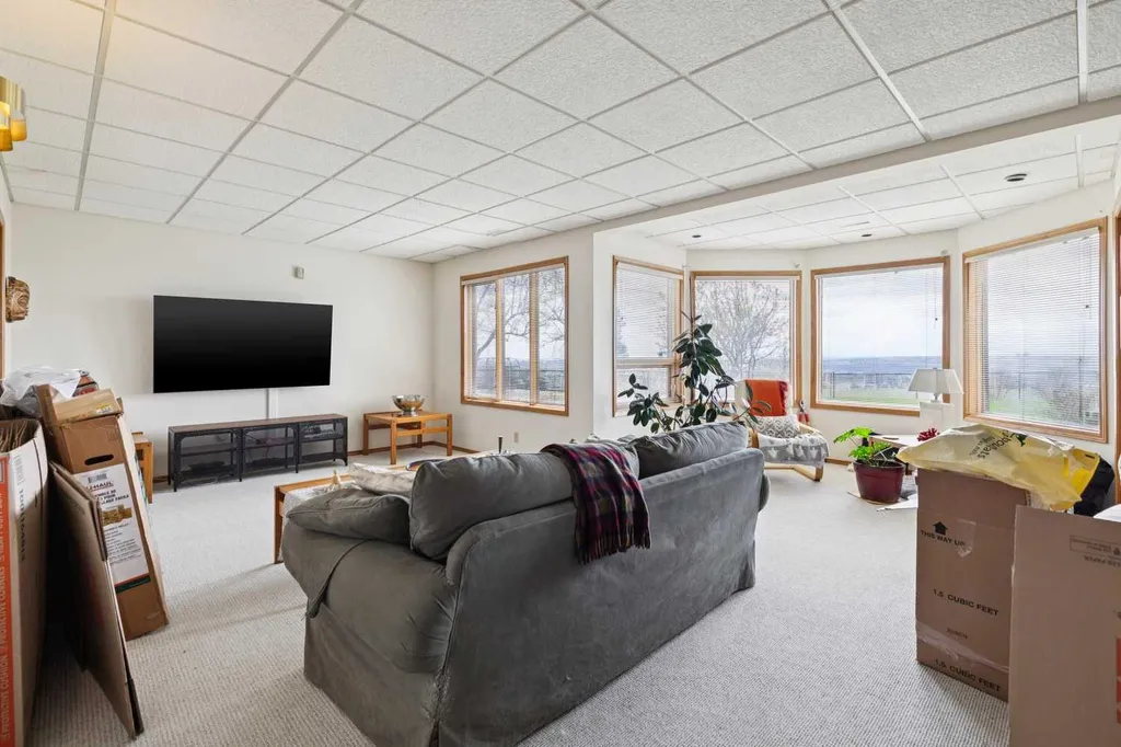 55 Edenstone View NW Calgary AB T3A 4T4