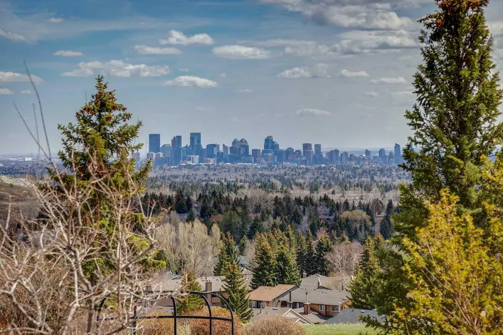 55 Edenstone View NW Calgary AB T3A 4T4