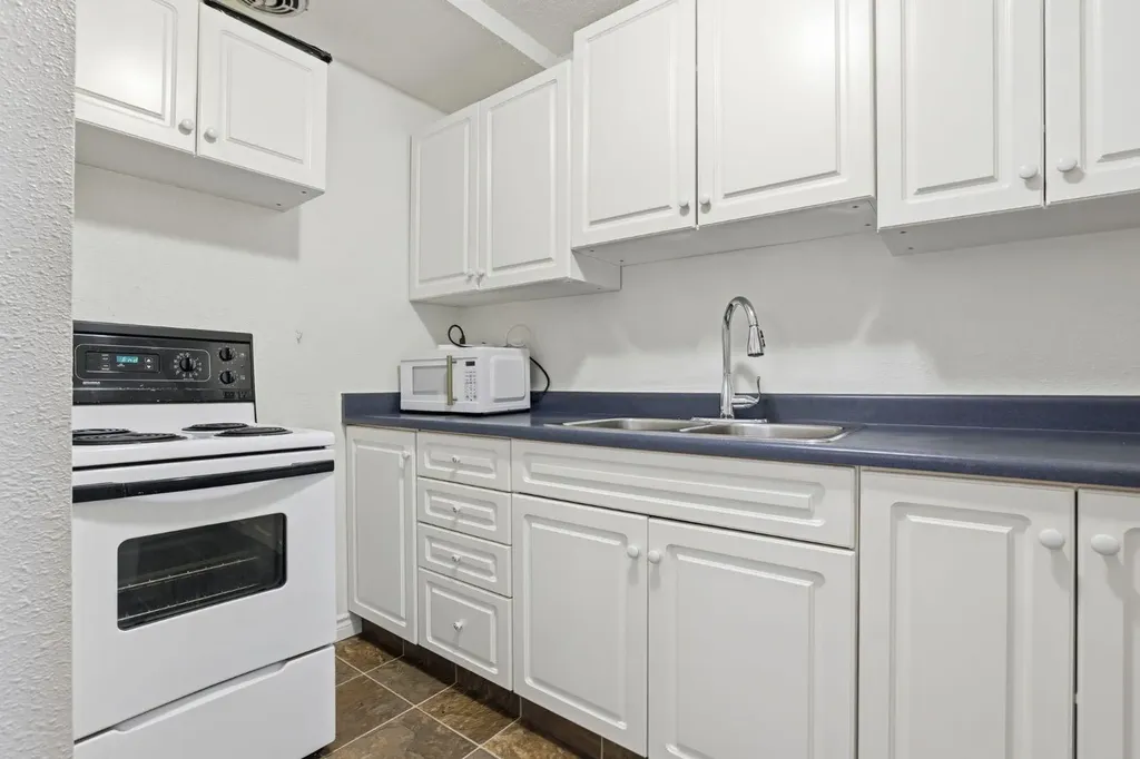 4740 Dalton Drive NW Calgary AB T3A 2H4