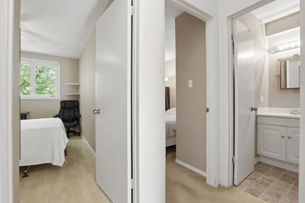 4740 Dalton Drive NW Calgary AB T3A 2H4