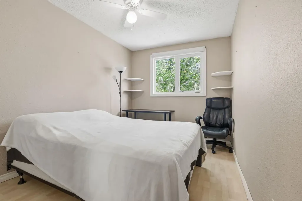 4740 Dalton Drive NW Calgary AB T3A 2H4