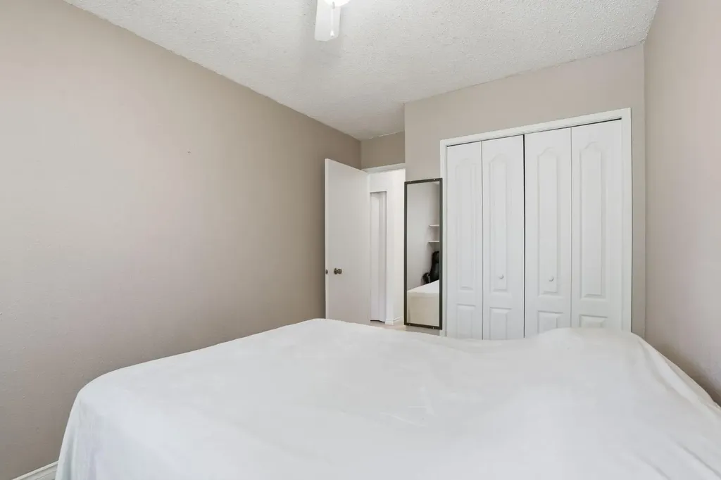 4740 Dalton Drive NW Calgary AB T3A 2H4