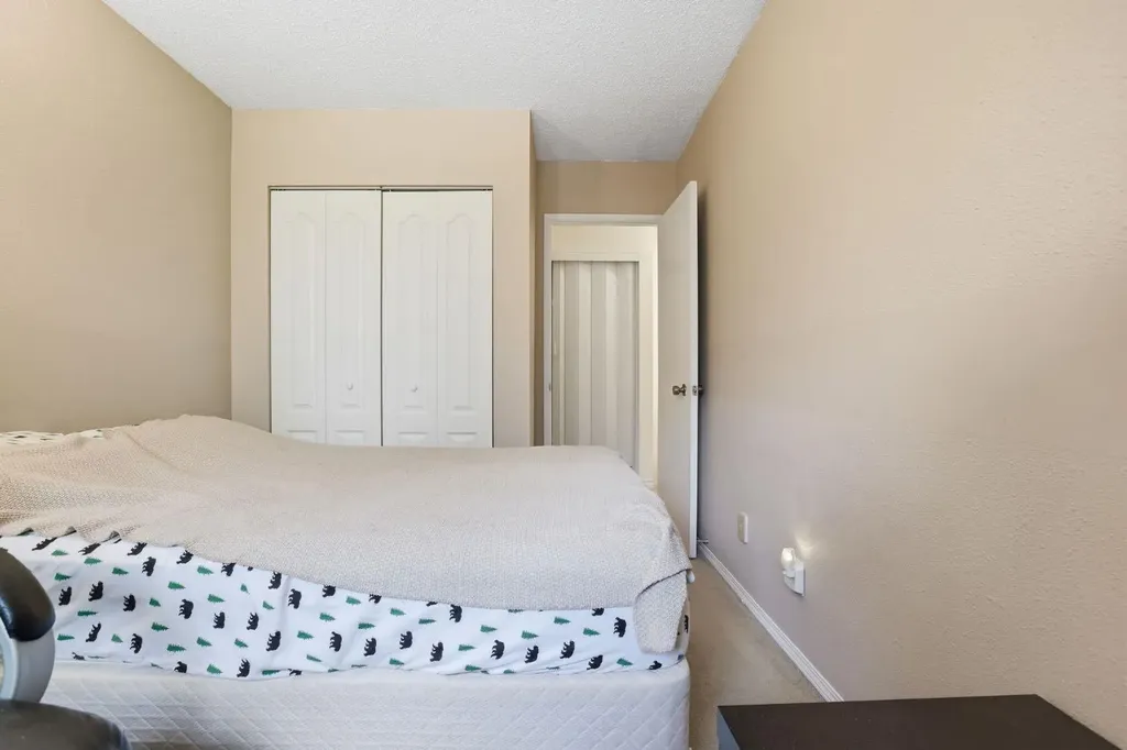 4740 Dalton Drive NW Calgary AB T3A 2H4
