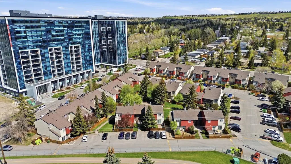 4740 Dalton Drive NW Calgary AB T3A 2H4