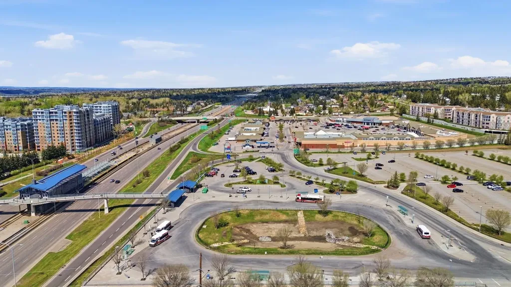 4740 Dalton Drive NW Calgary AB T3A 2H4