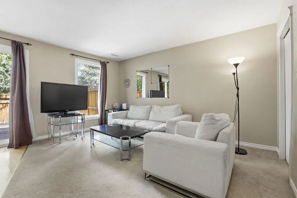 4740 Dalton Drive NW Calgary AB T3A 2H4