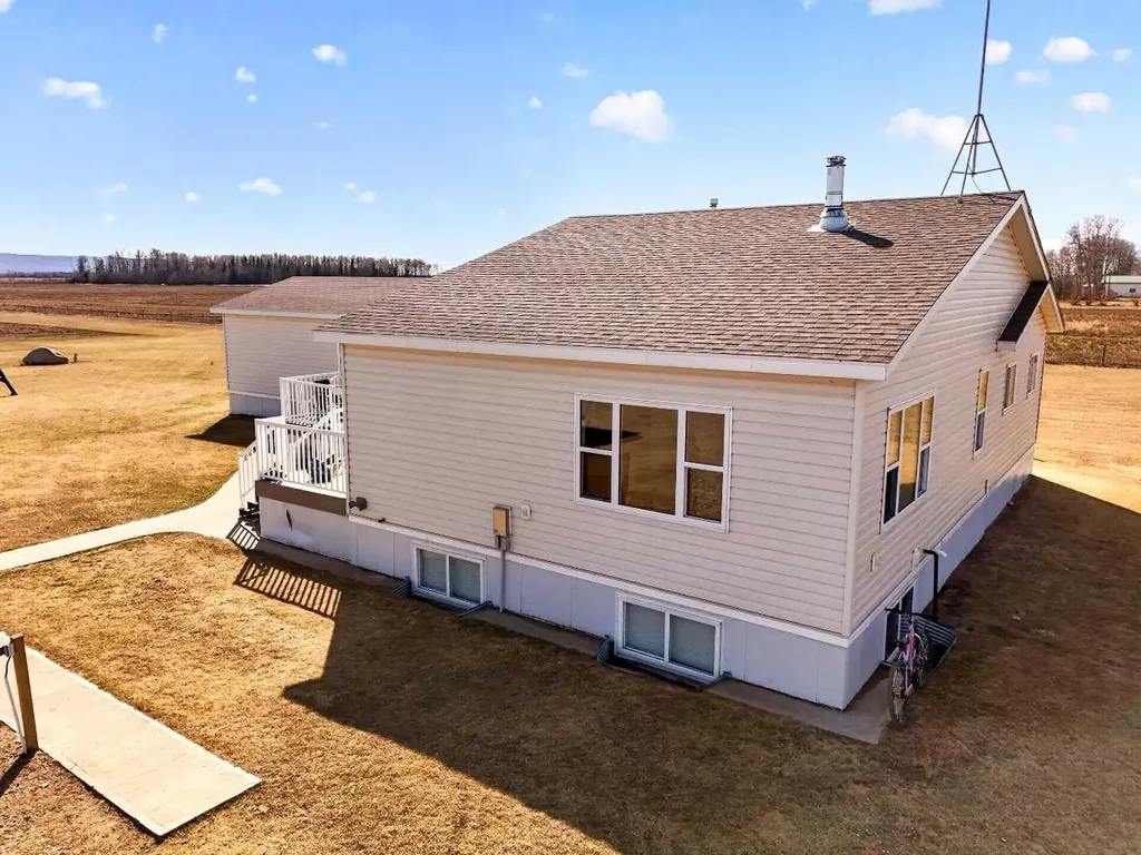 15137 Twp 1052 Rural Mackenzie County AB T0H2H0