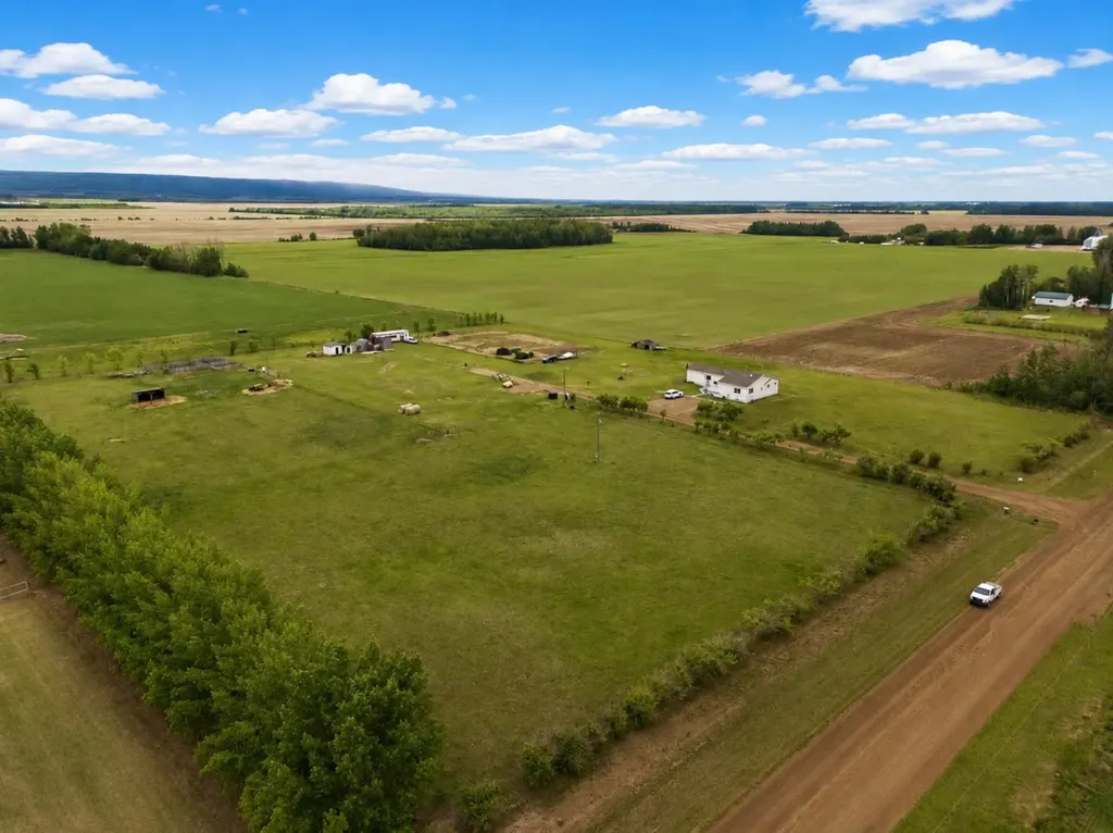 15137 Twp 1052 Rural Mackenzie County AB T0H2H0