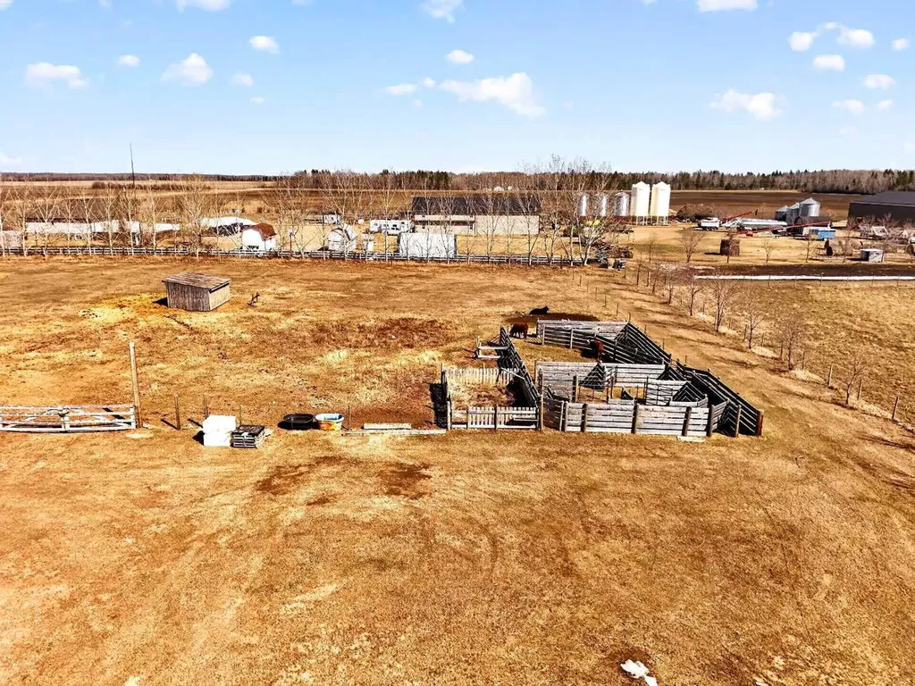 15137 Twp 1052 Rural Mackenzie County AB T0H2H0