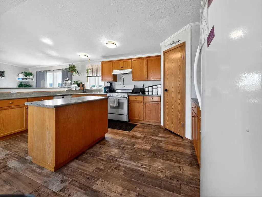 15137 Twp 1052 Rural Mackenzie County AB T0H2H0