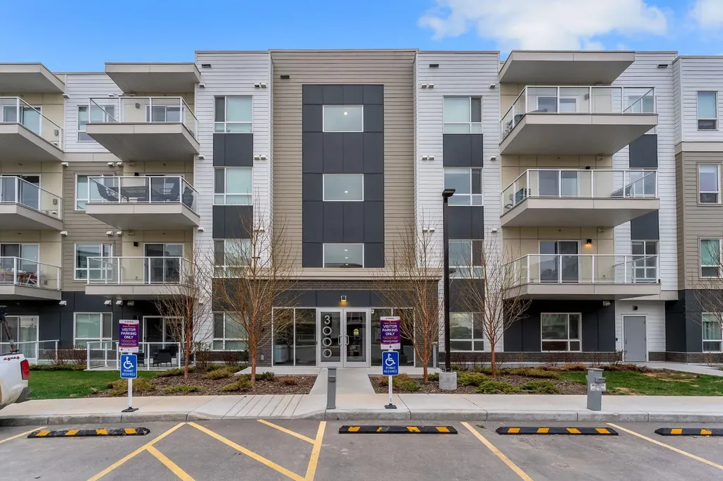 220 Seton Grove SE Calgary AB T3M 3T1