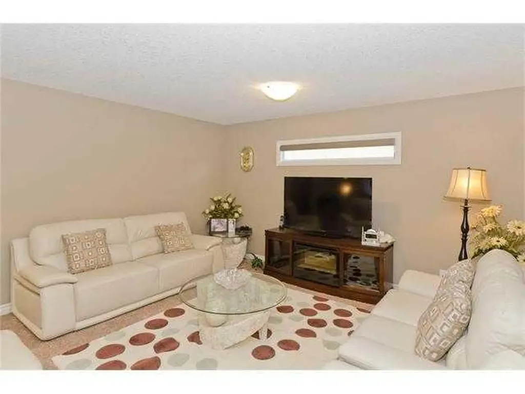 46 Mahogany Passage SE Calgary AB T3M 2K5