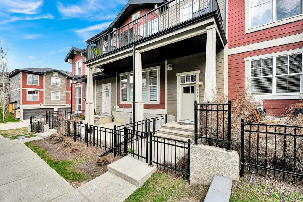 410 Cranford Walk SE Calgary AB T3M 1R7