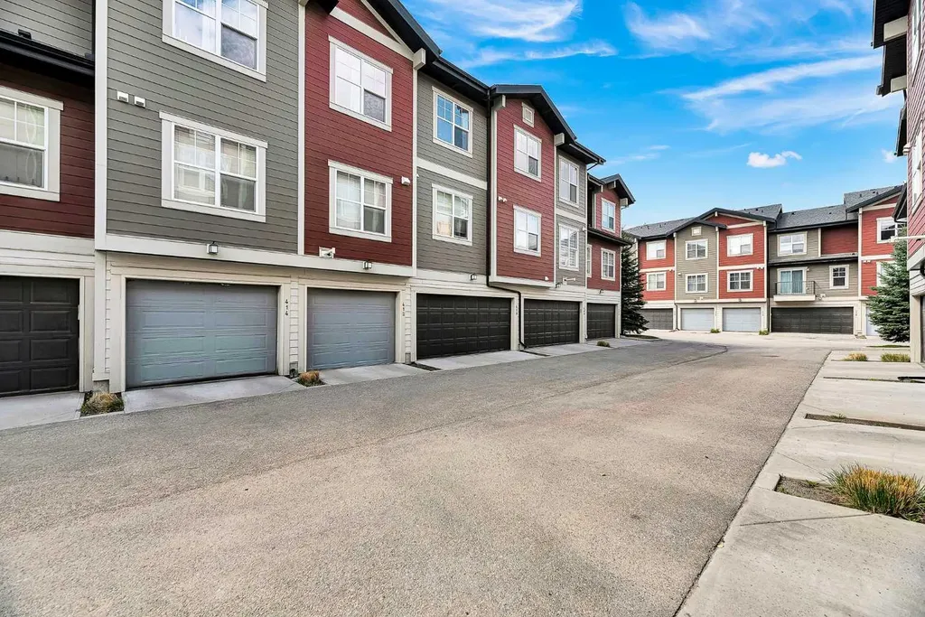 410 Cranford Walk SE Calgary AB T3M 1R7