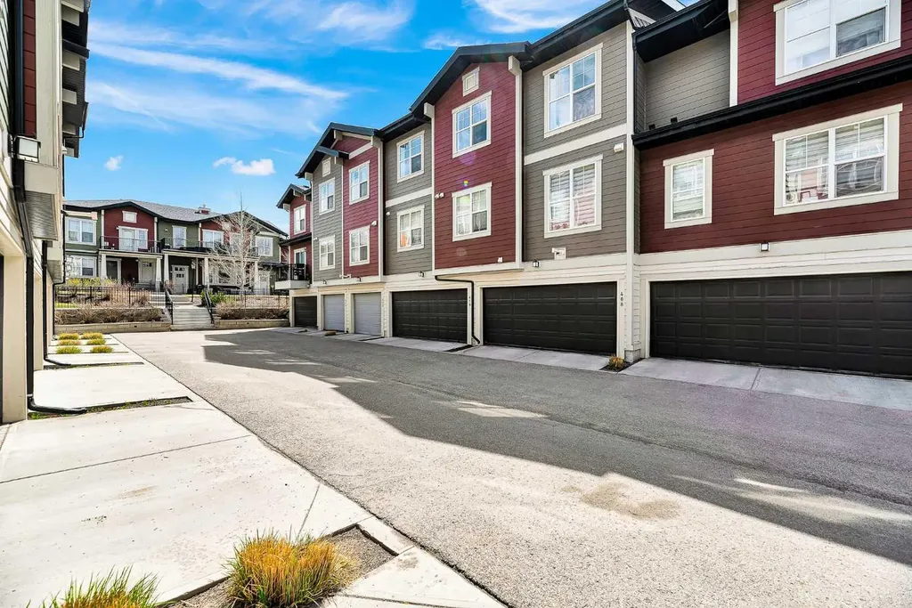 410 Cranford Walk SE Calgary AB T3M 1R7