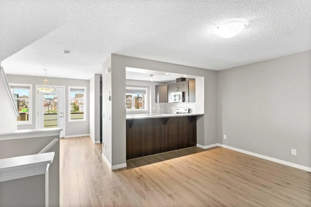 132 Windford Grove SW Airdrie AB T4B 4A5
