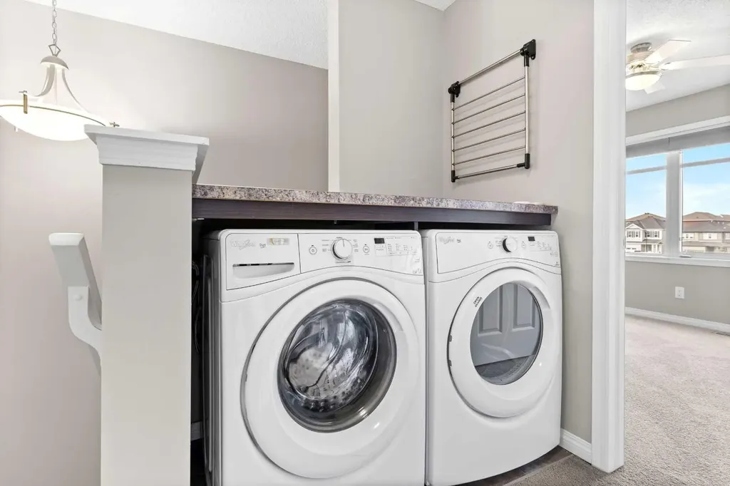 132 Windford Grove SW Airdrie AB T4B 4A5