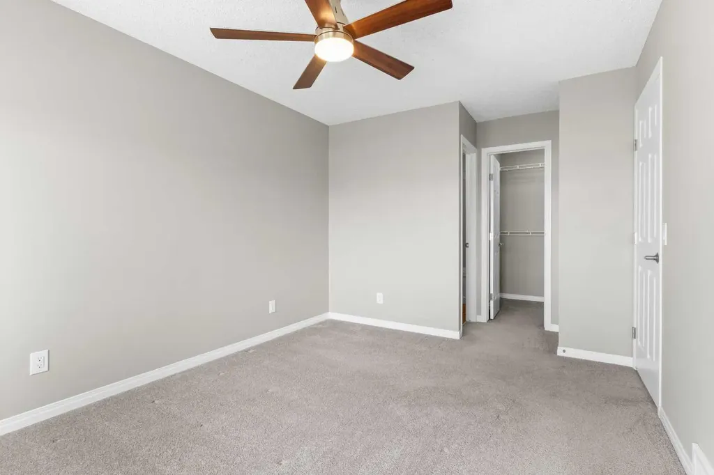 132 Windford Grove SW Airdrie AB T4B 4A5