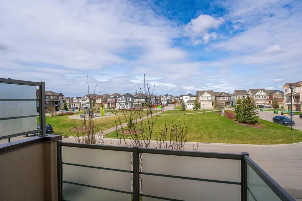 132 Windford Grove SW Airdrie AB T4B 4A5