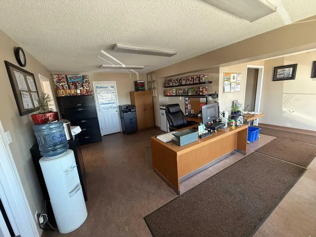 111 1 Street S Vauxhall AB T0K 2K0