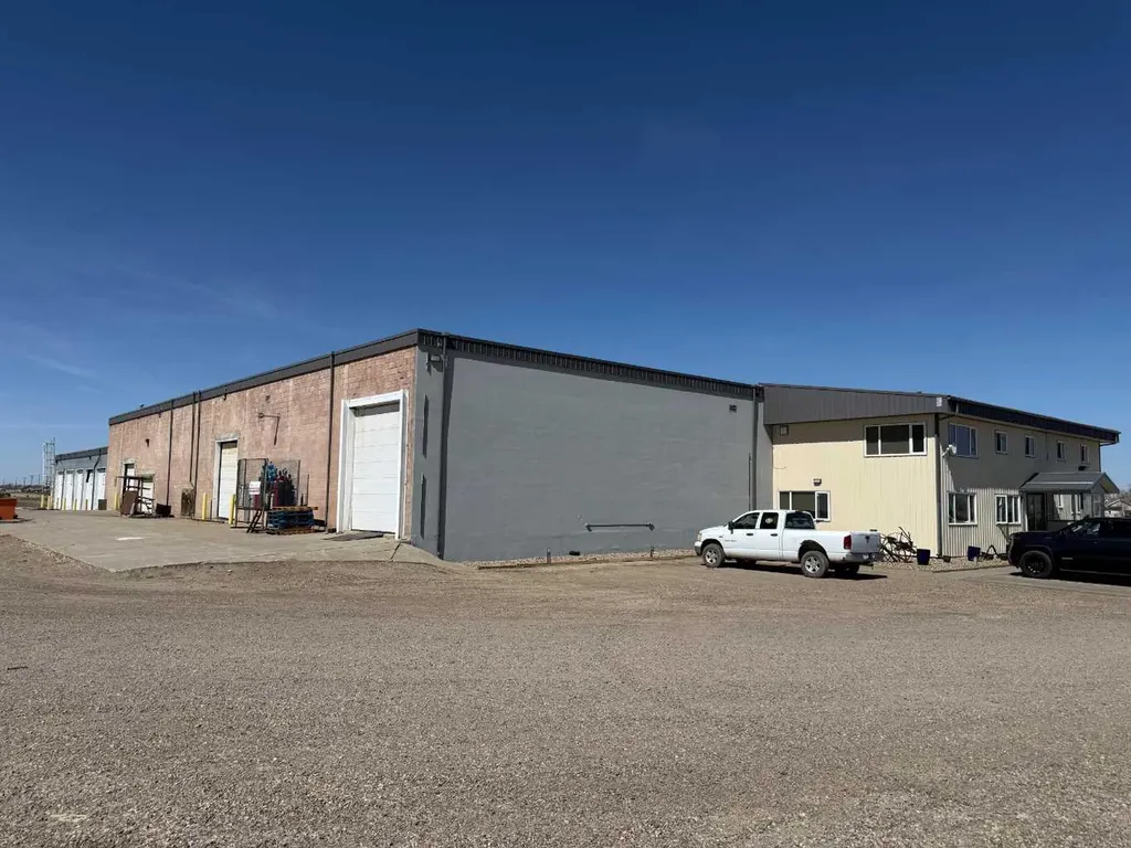 111 1 Street S Vauxhall AB T0K 2K0