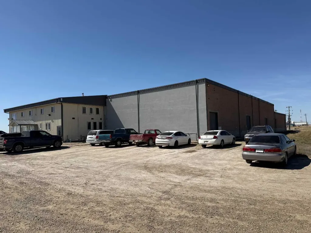 111 1 Street S Vauxhall AB T0K 2K0