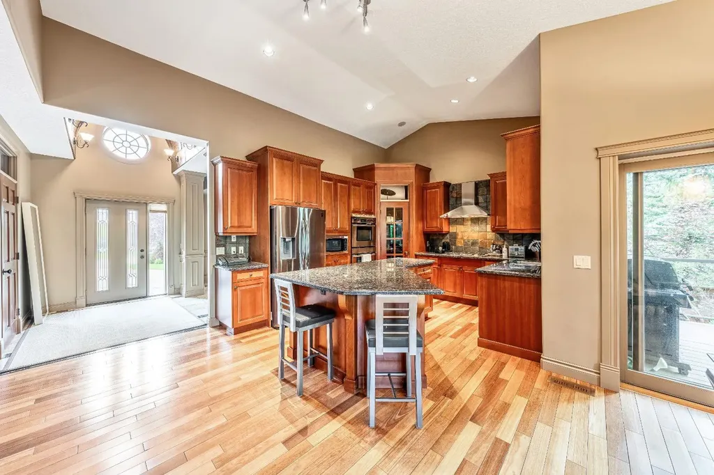 212 Aspen Meadows Place SW Calgary AB T5H 4T2
