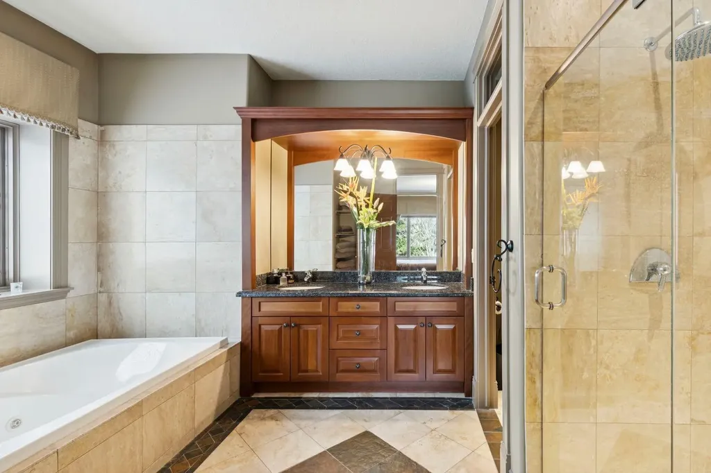 212 Aspen Meadows Place SW Calgary AB T5H 4T2