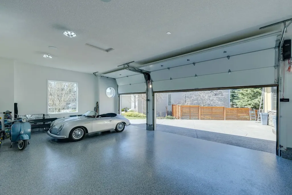 212 Aspen Meadows Place SW Calgary AB T5H 4T2