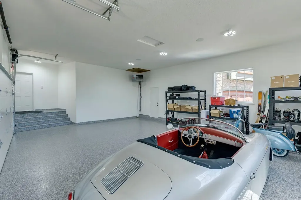 212 Aspen Meadows Place SW Calgary AB T5H 4T2