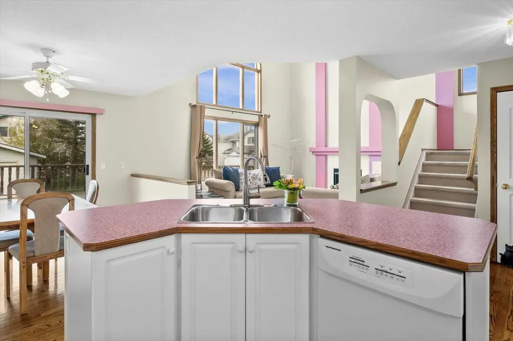 4 Citadel Meadow Court NW Calgary AB T3G4K6
