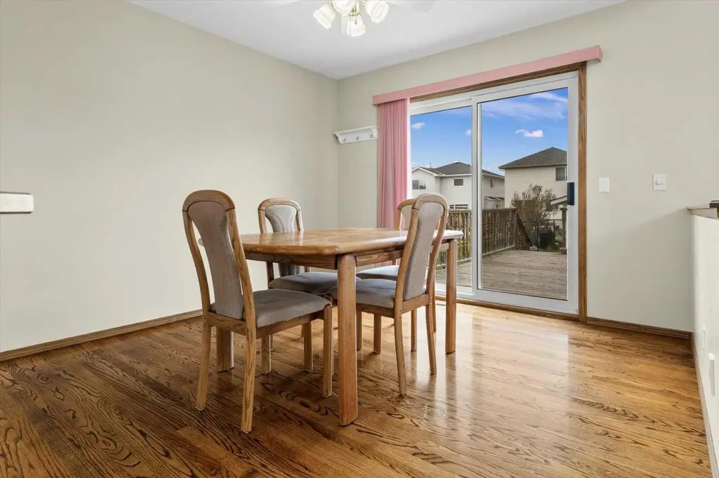 4 Citadel Meadow Court NW Calgary AB T3G4K6