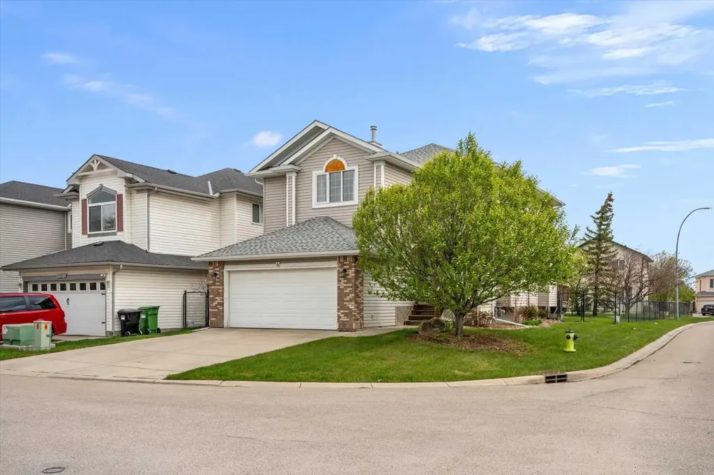 4 Citadel Meadow Court NW Calgary AB T3G4K6