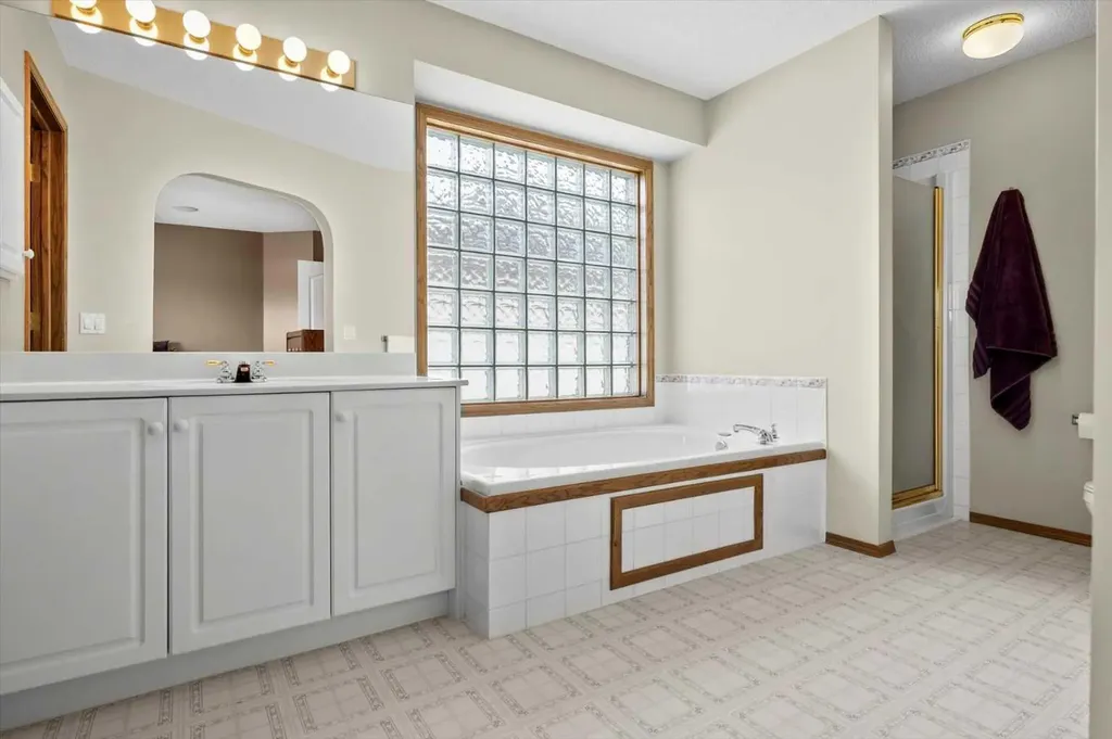 4 Citadel Meadow Court NW Calgary AB T3G4K6