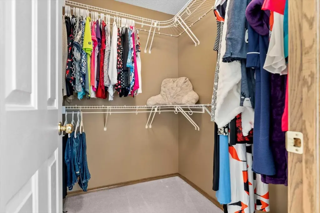 4 Citadel Meadow Court NW Calgary AB T3G4K6