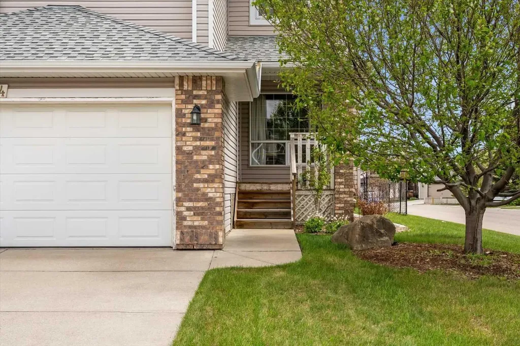 4 Citadel Meadow Court NW Calgary AB T3G4K6